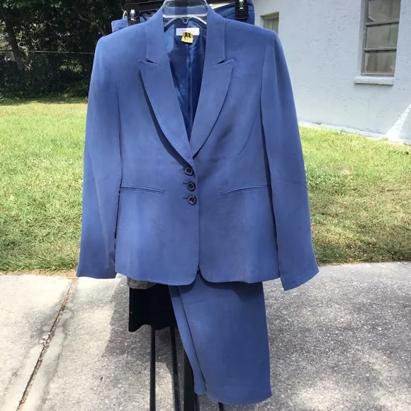 dressbarn | Pants & Jumpsuits | Dress Barn Blue Silk Ladies Size 6 Suit  Jacket And Pants For Spring | Poshmark